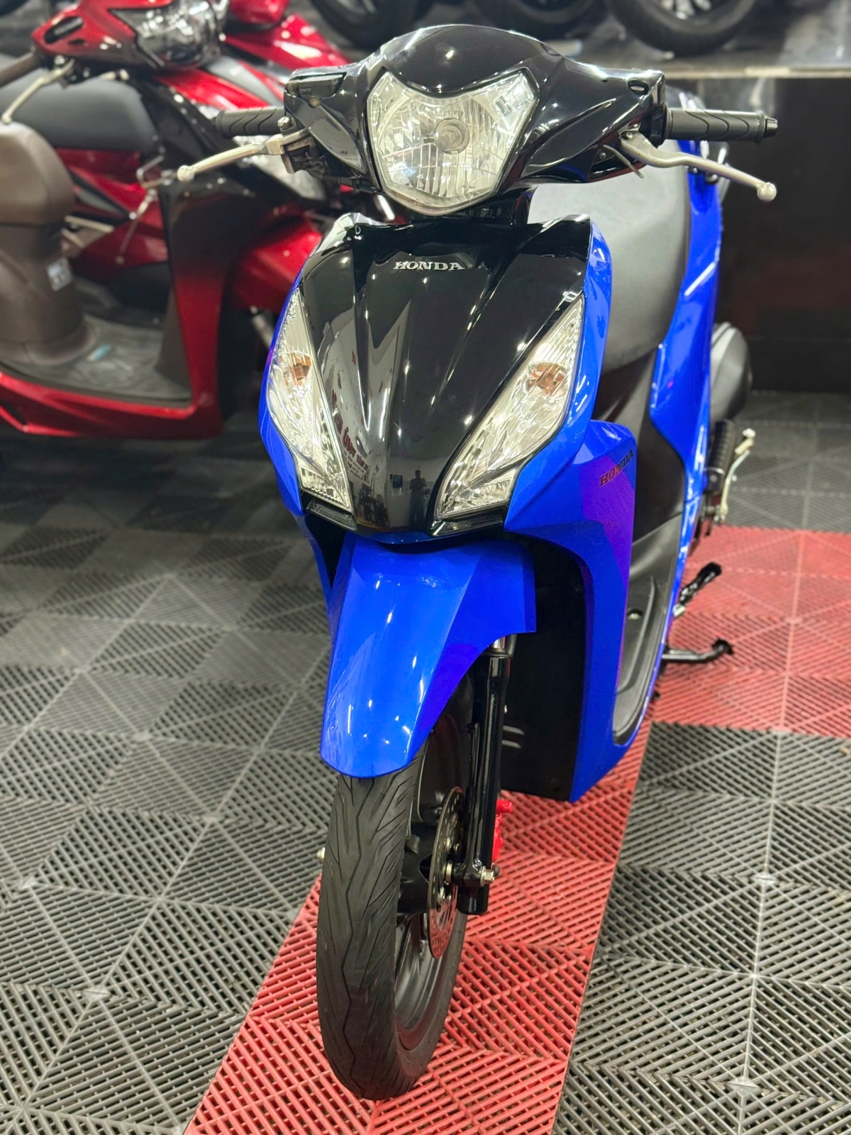 Honda Vision 2015 63B2-49225