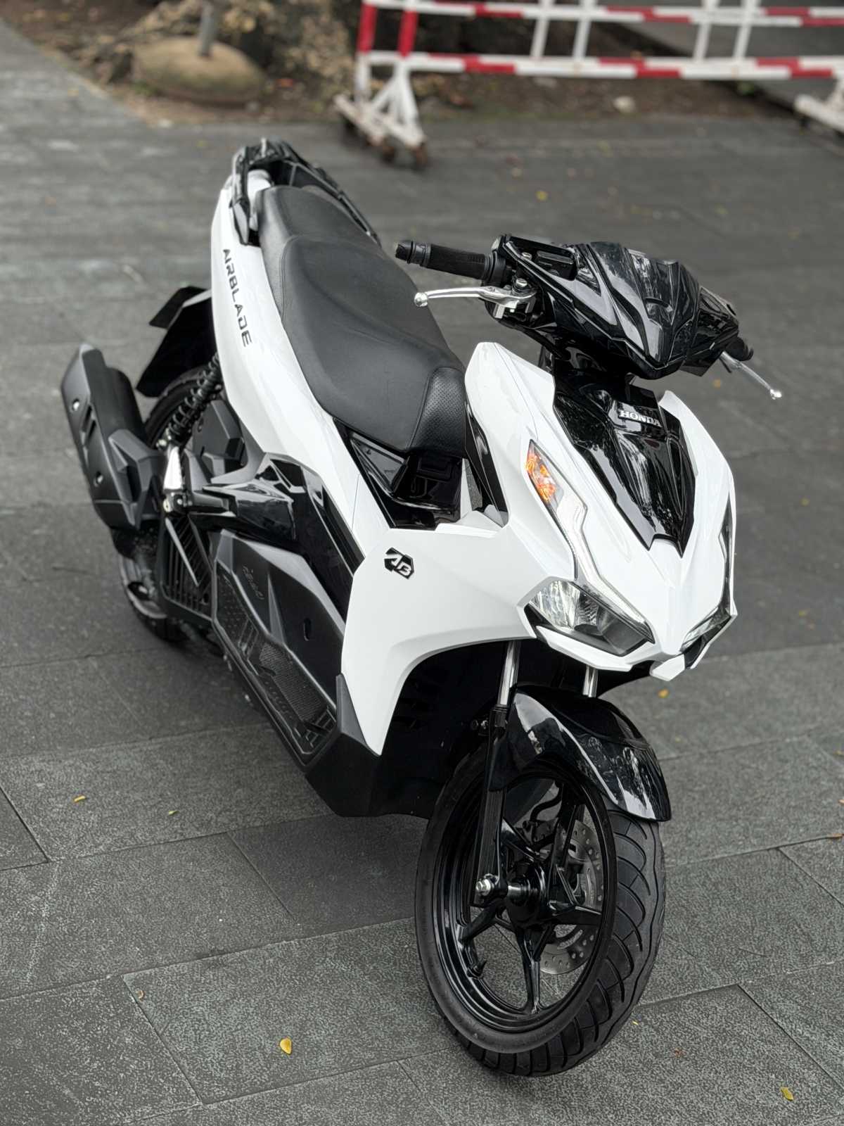 AB 125 2020 SMK TRẮNG SPOTY BS 59M2 50899