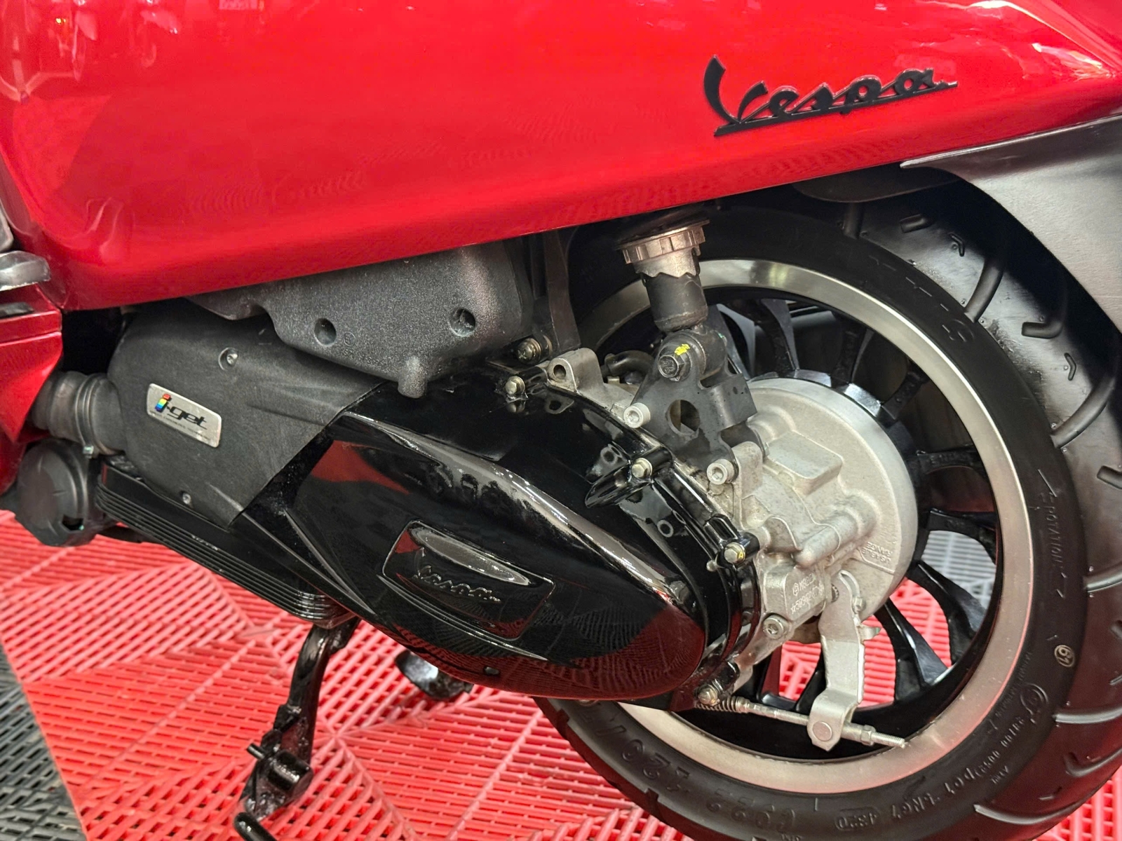 Vespa Sprint 2020 Bao Sang Tên