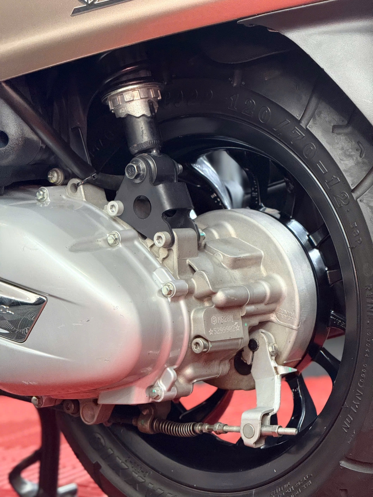 Vespa Sprint 2020 Bao Sang Tên