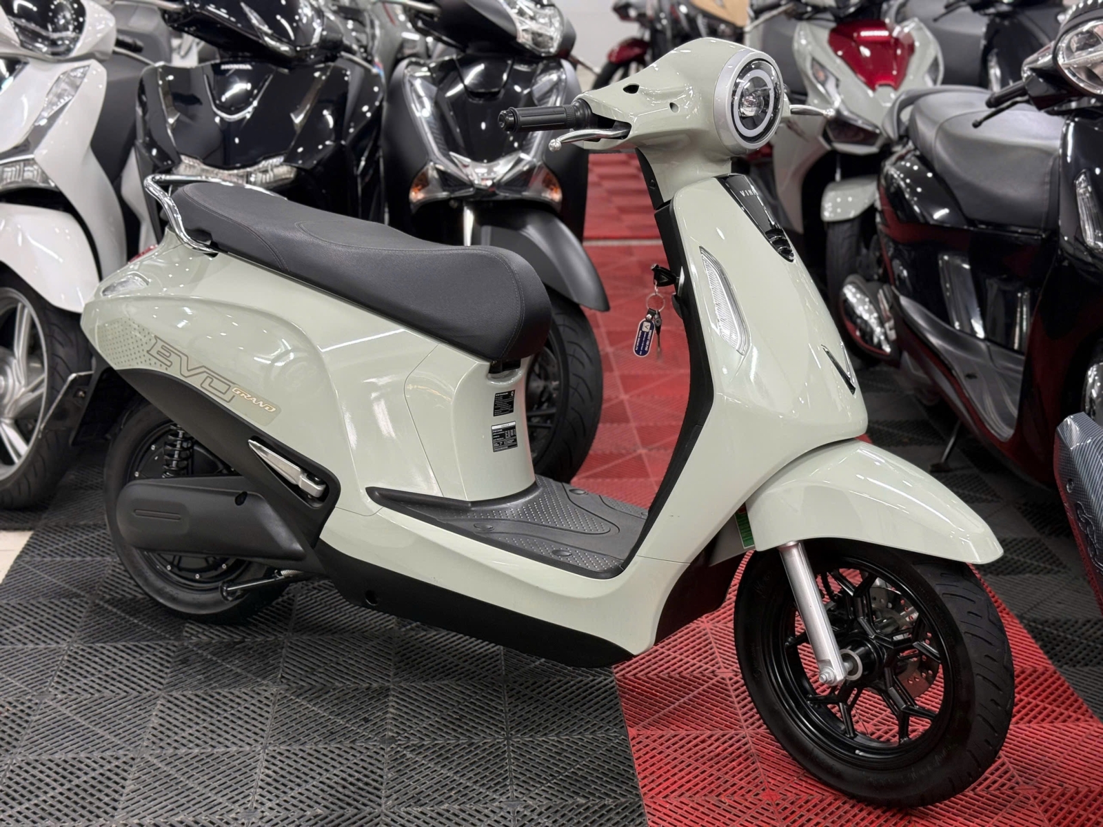 VINFAST EVO 2026 1PIN MUA 3500KM 50AF-53651