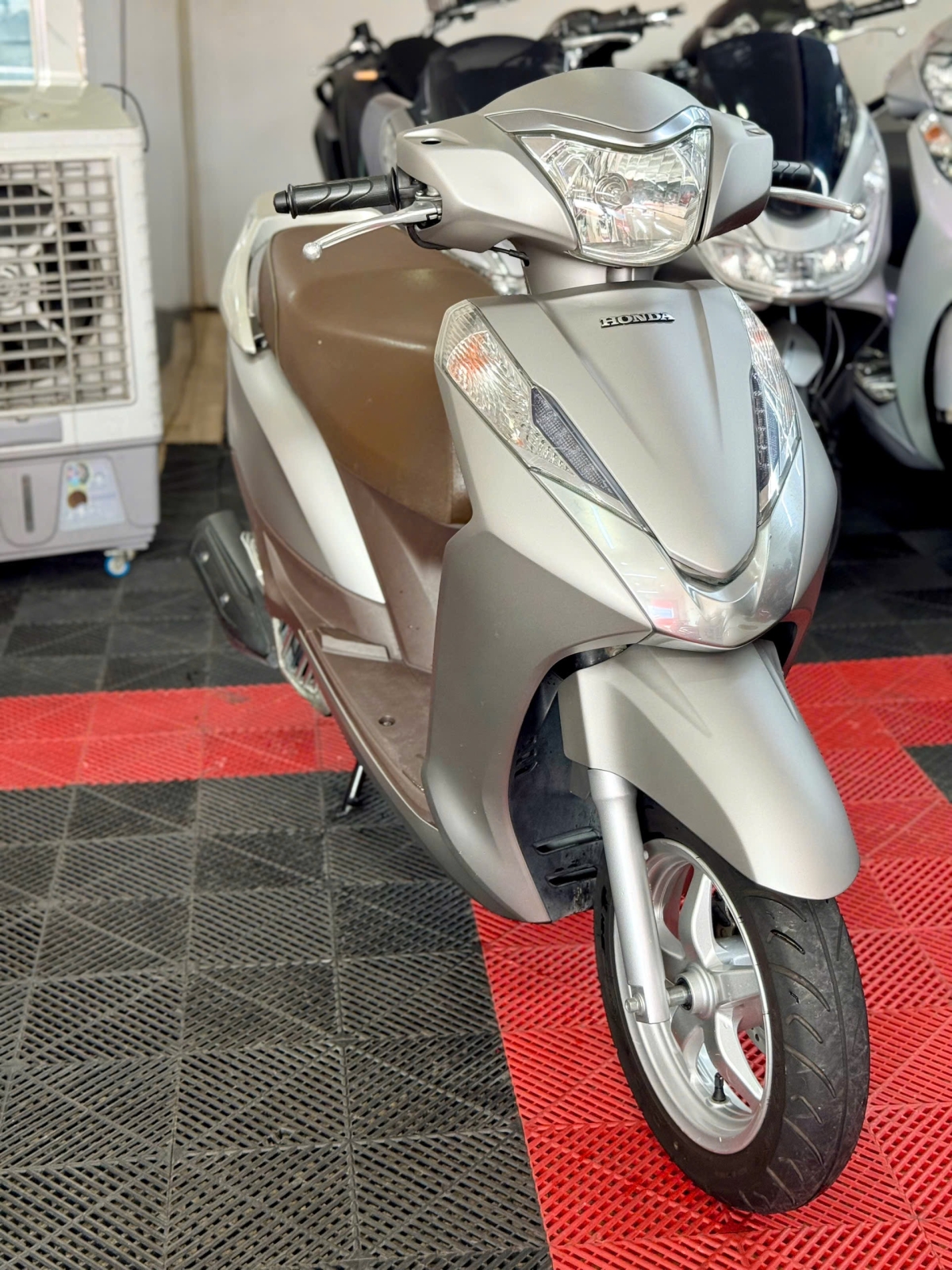 Lead 2016 59X3-02476