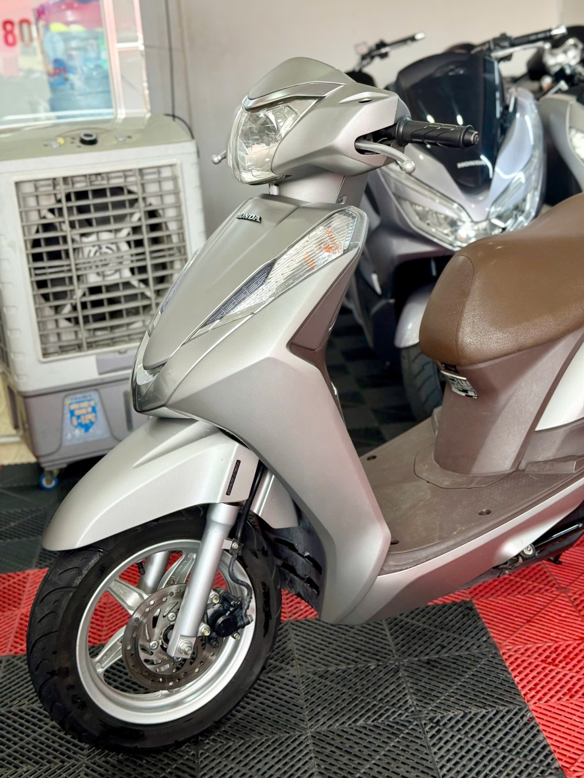 Lead 2016 59X3-02476