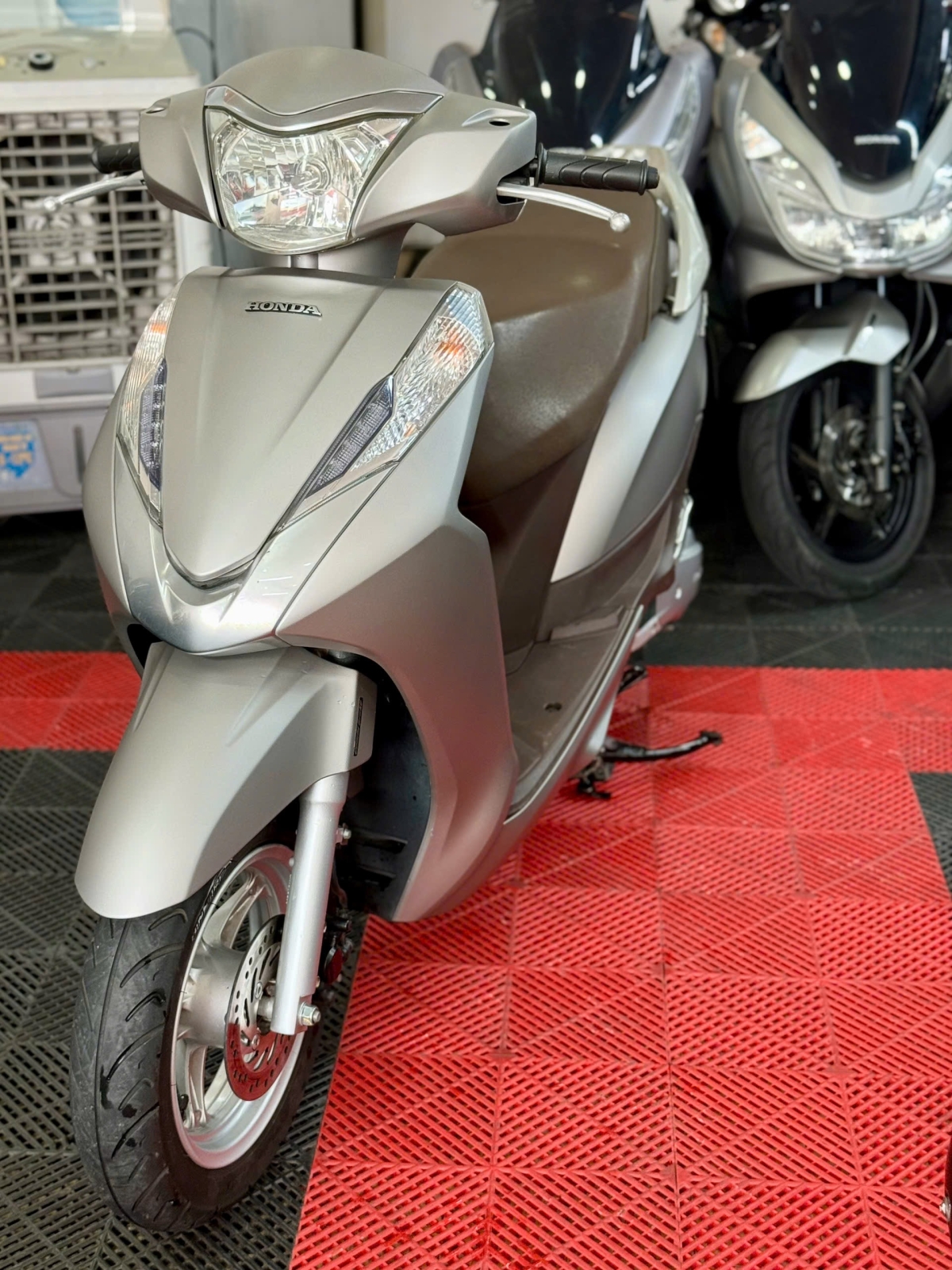 Lead 2016 59X3-02476