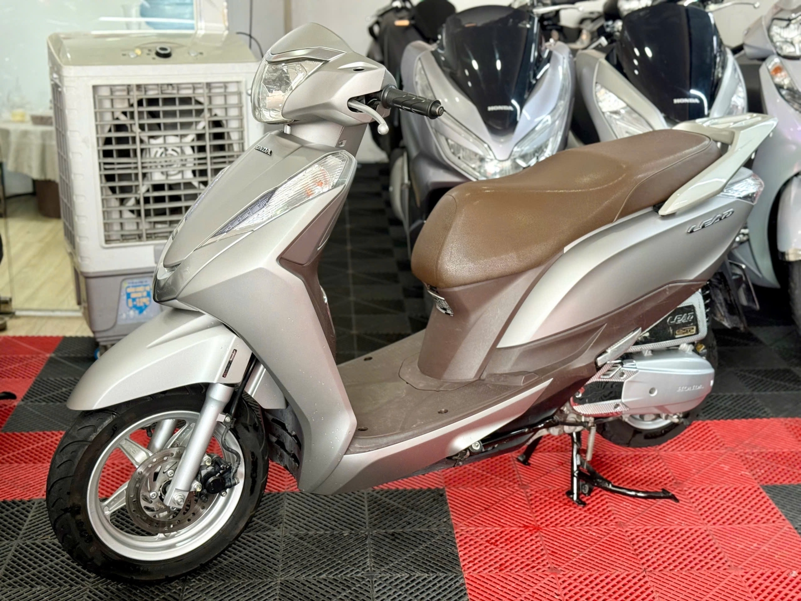 Lead 2016 59X3-02476