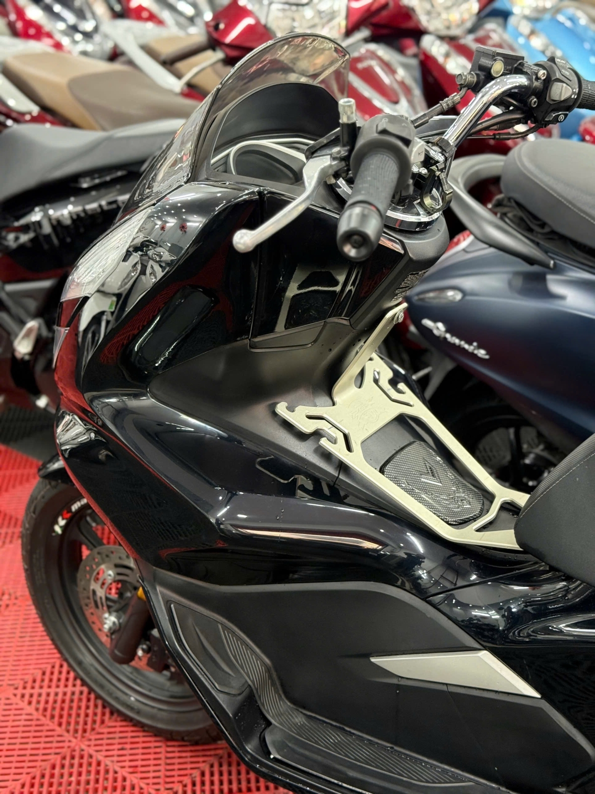 HONDA PCX 125 2018 FULL BLACK 59M2-29618