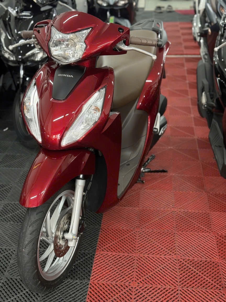 HONDA VISION 2025 SMK 3000KM 50AA-99515