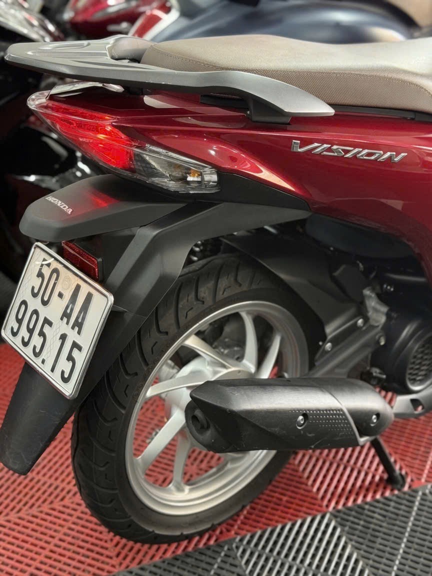 HONDA VISION 2025 SMK 3000KM 50AA-99515
