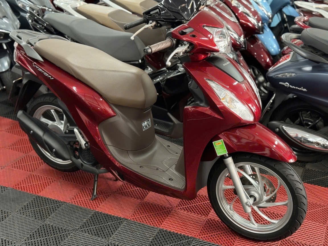 HONDA VISION 2025 SMK 3000KM 50AA-99515