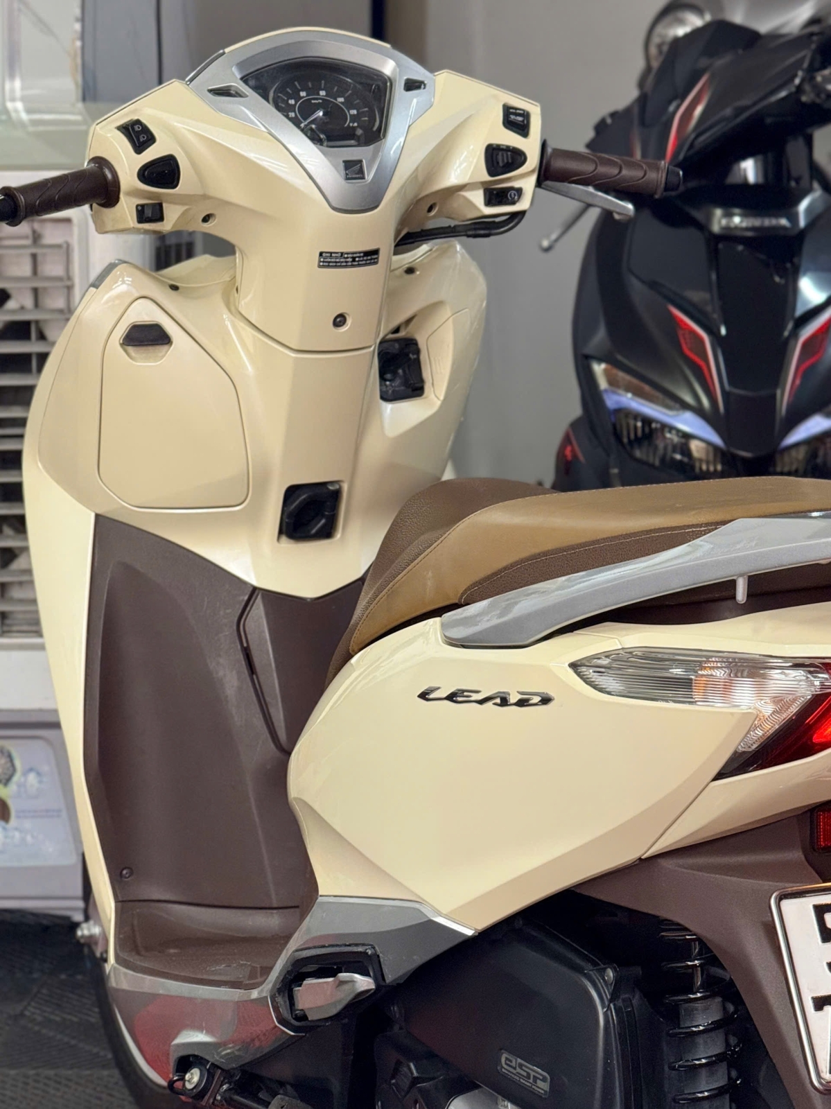 Honda Lead 2018 - SMK - 59D2-75190