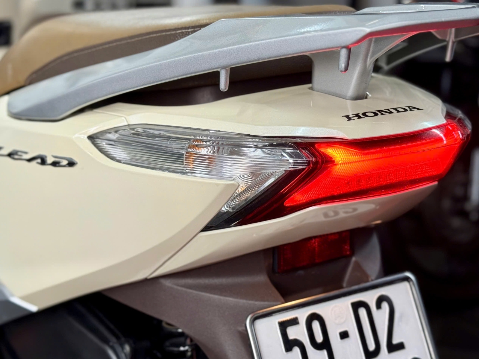 Honda Lead 2018 - SMK - 59D2-75190