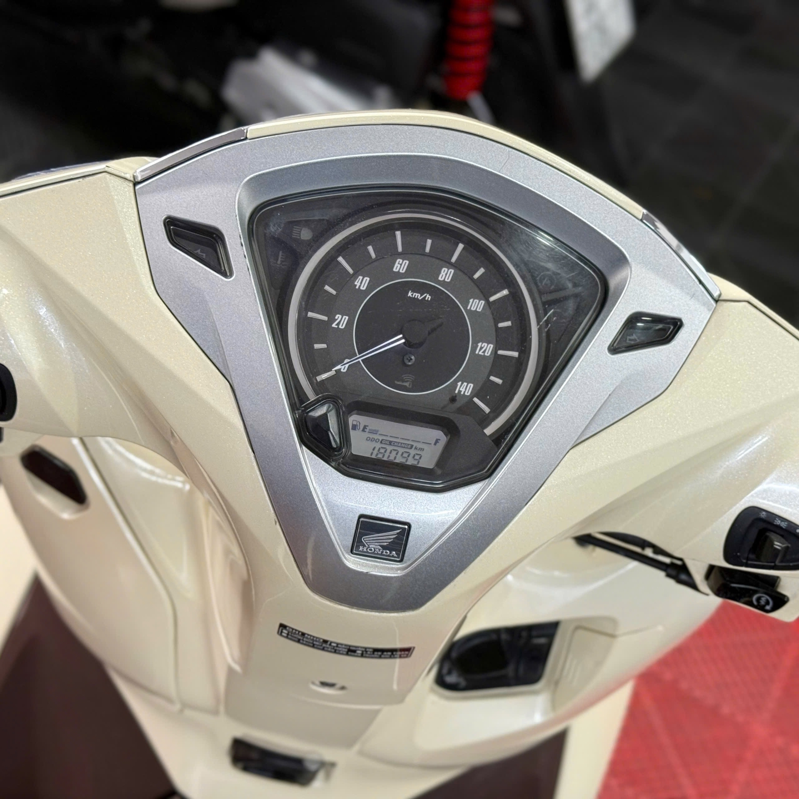 Honda Lead 2018 - SMK - 59D2-75190