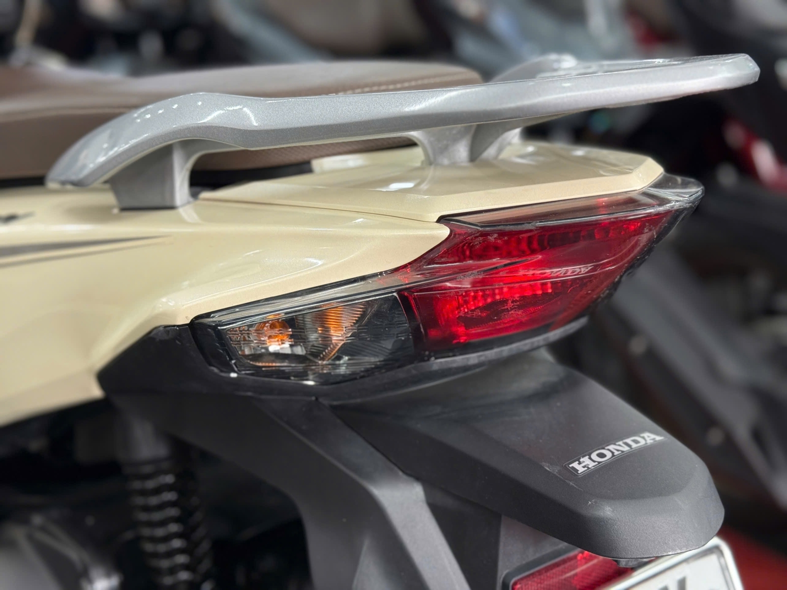 HONDA VISION 2023 THỂ THAO 78AK-02682