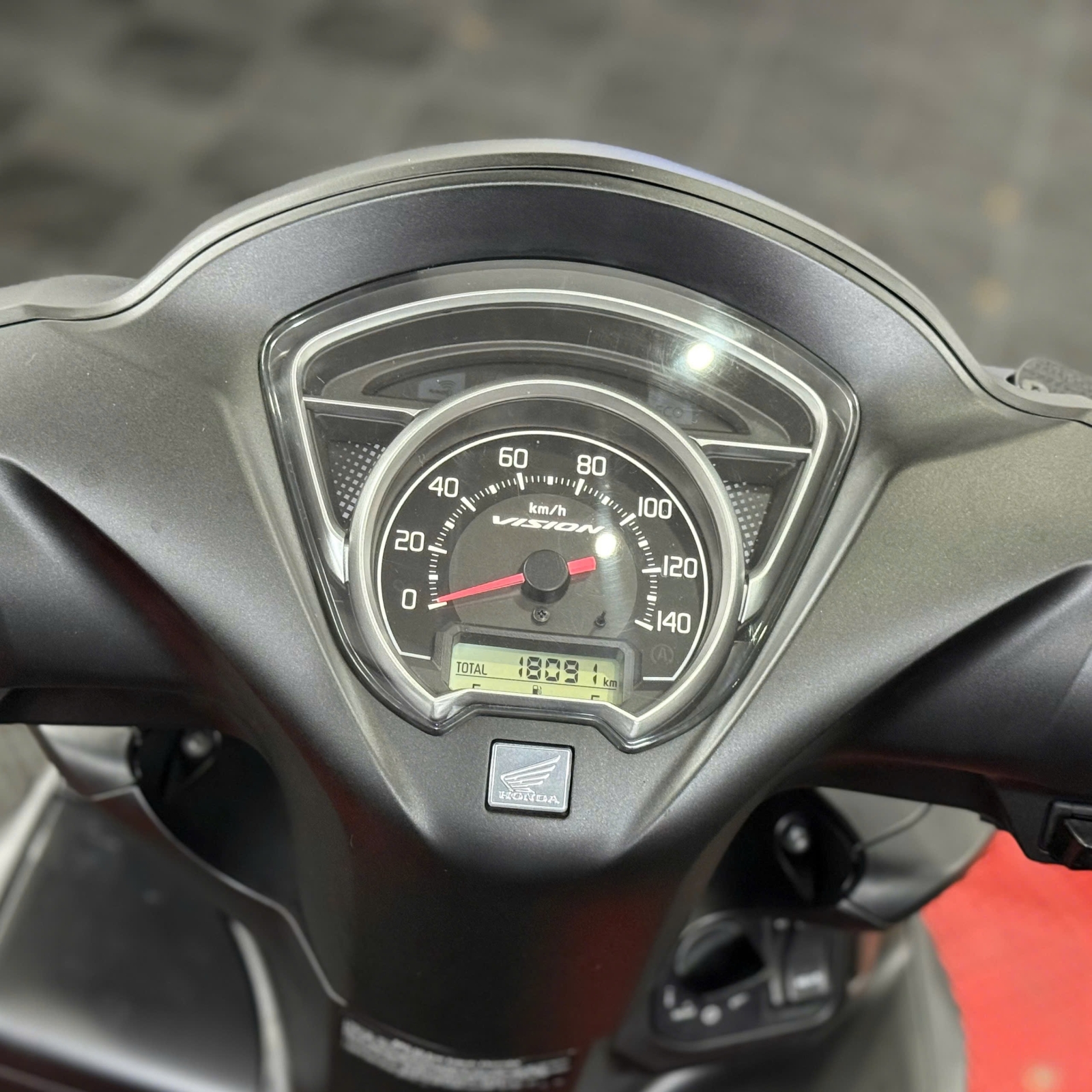 Honda Vision 2021 61D2-16681