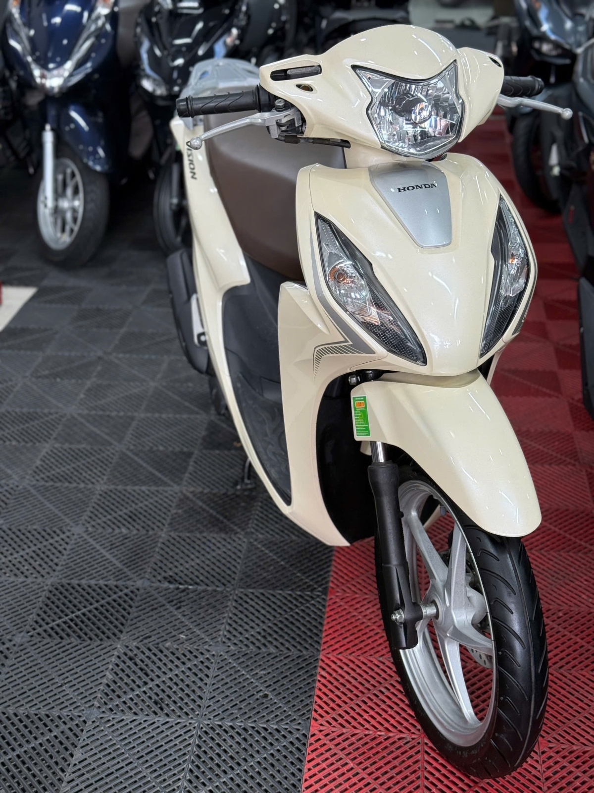 HONDA VISION 2023 THỂ THAO 78AK-02682