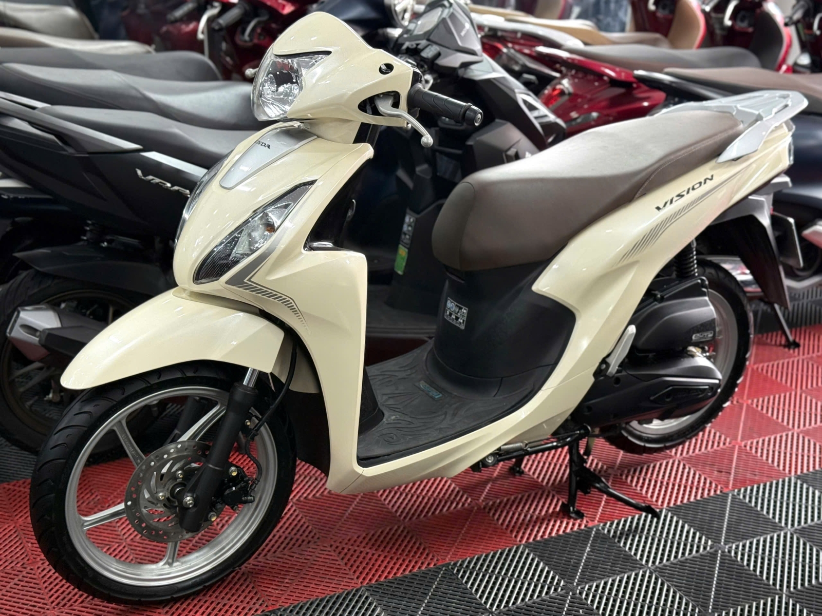 HONDA VISION 2023 THỂ THAO 78AK-02682
