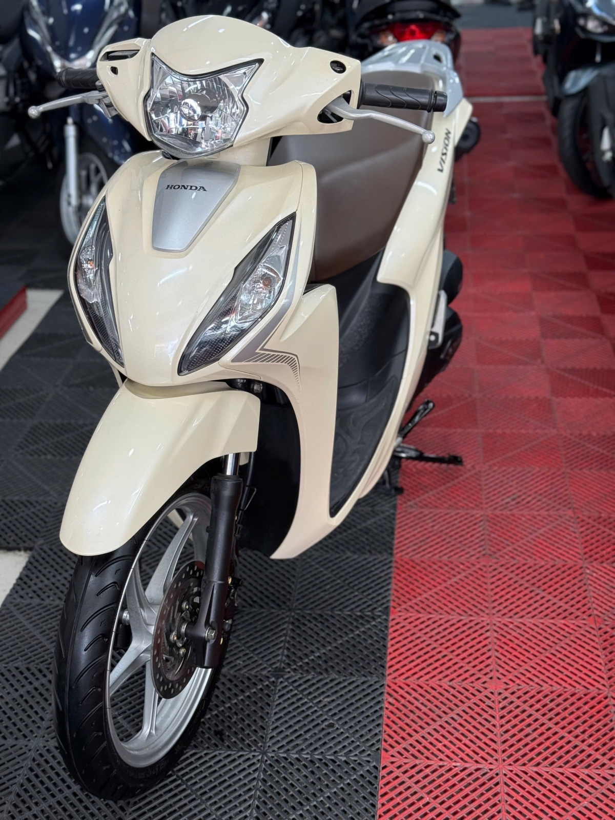 HONDA VISION 2023 THỂ THAO 78AK-02682