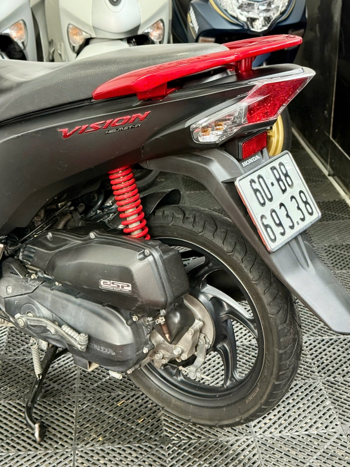Honda Vision 2016 khoá chìa 60B8-69338