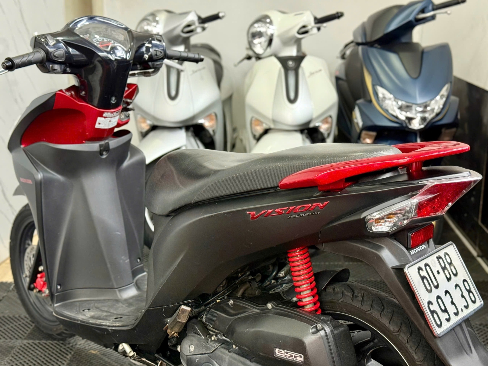 Honda Vision 2016 khoá chìa 60B8-69338