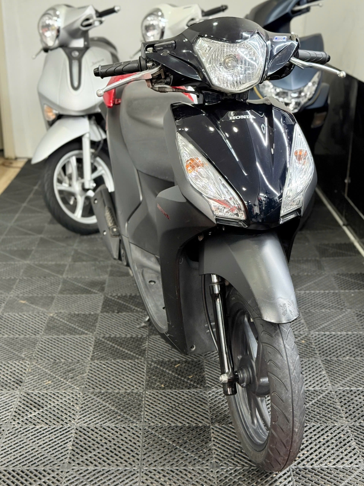 Honda Vision 2016 khoá chìa 60B8-69338