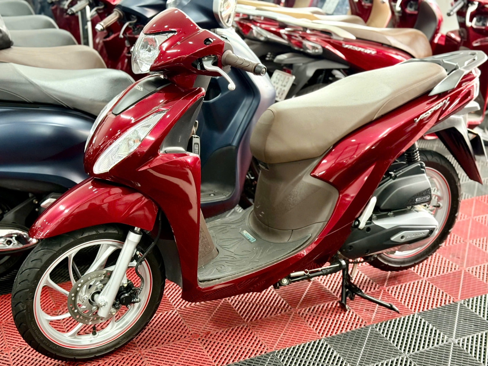 HONDA VISION 2025 SMK 8000KM 50AA-12373