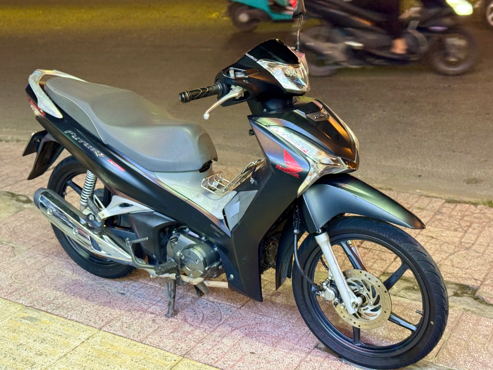 Honda Future 2018 63B2-70700