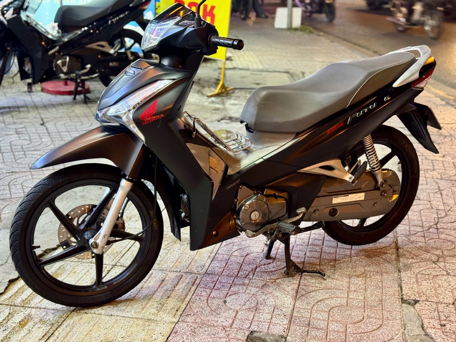 Honda Future 2018 63B2-70700