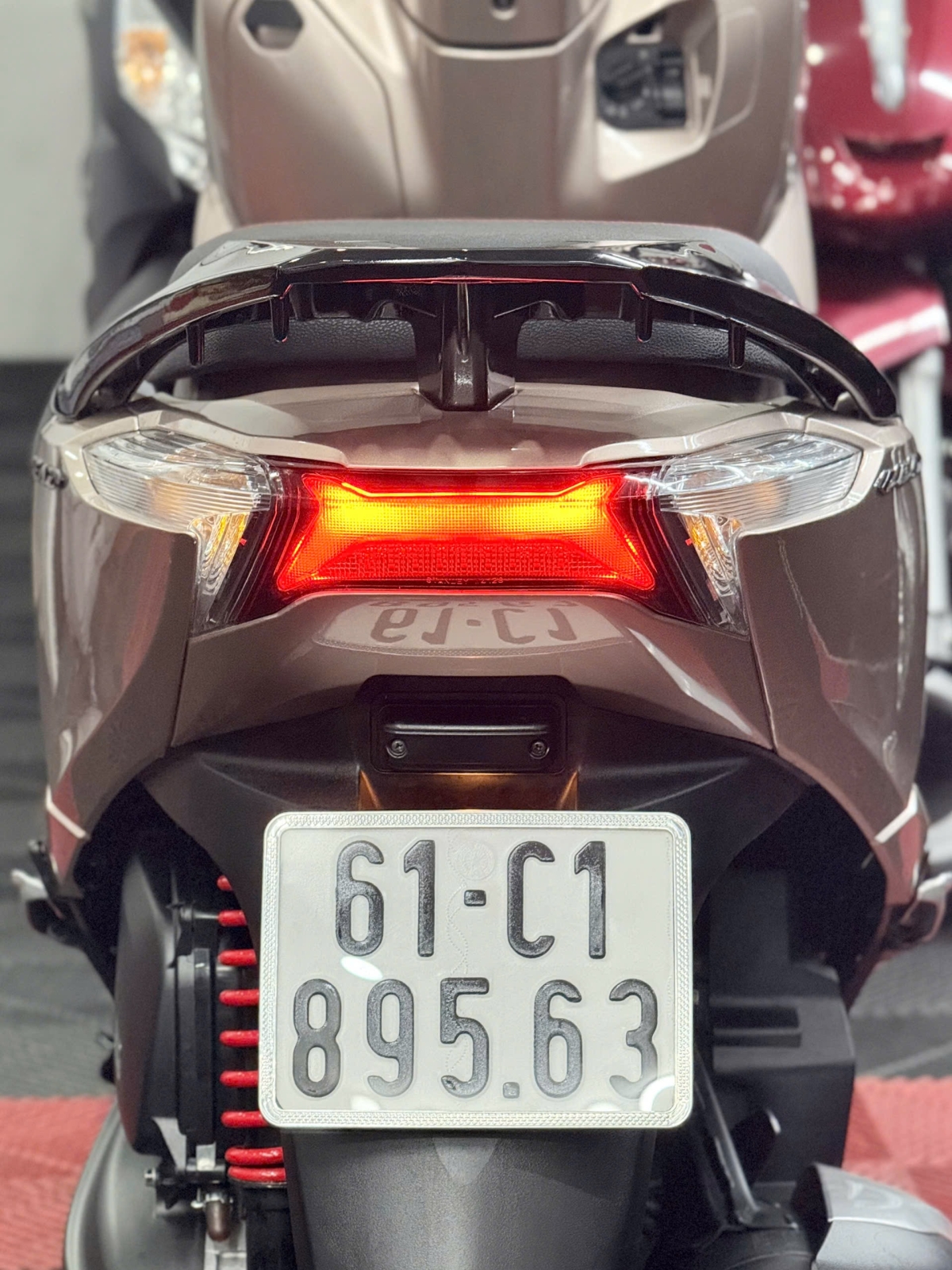 Honda Lead 2019 61C1-89563