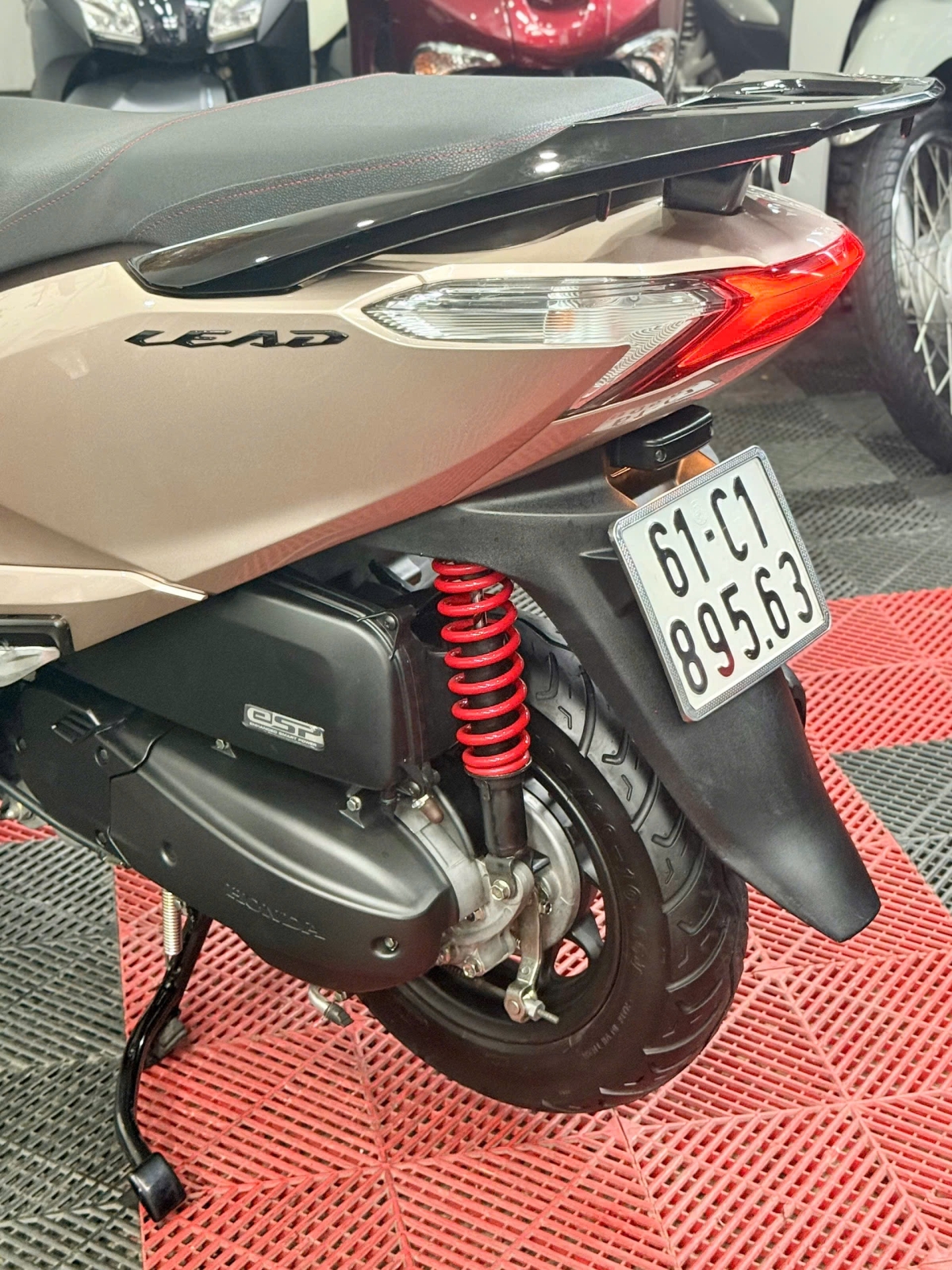 Honda Lead 2019 61C1-89563