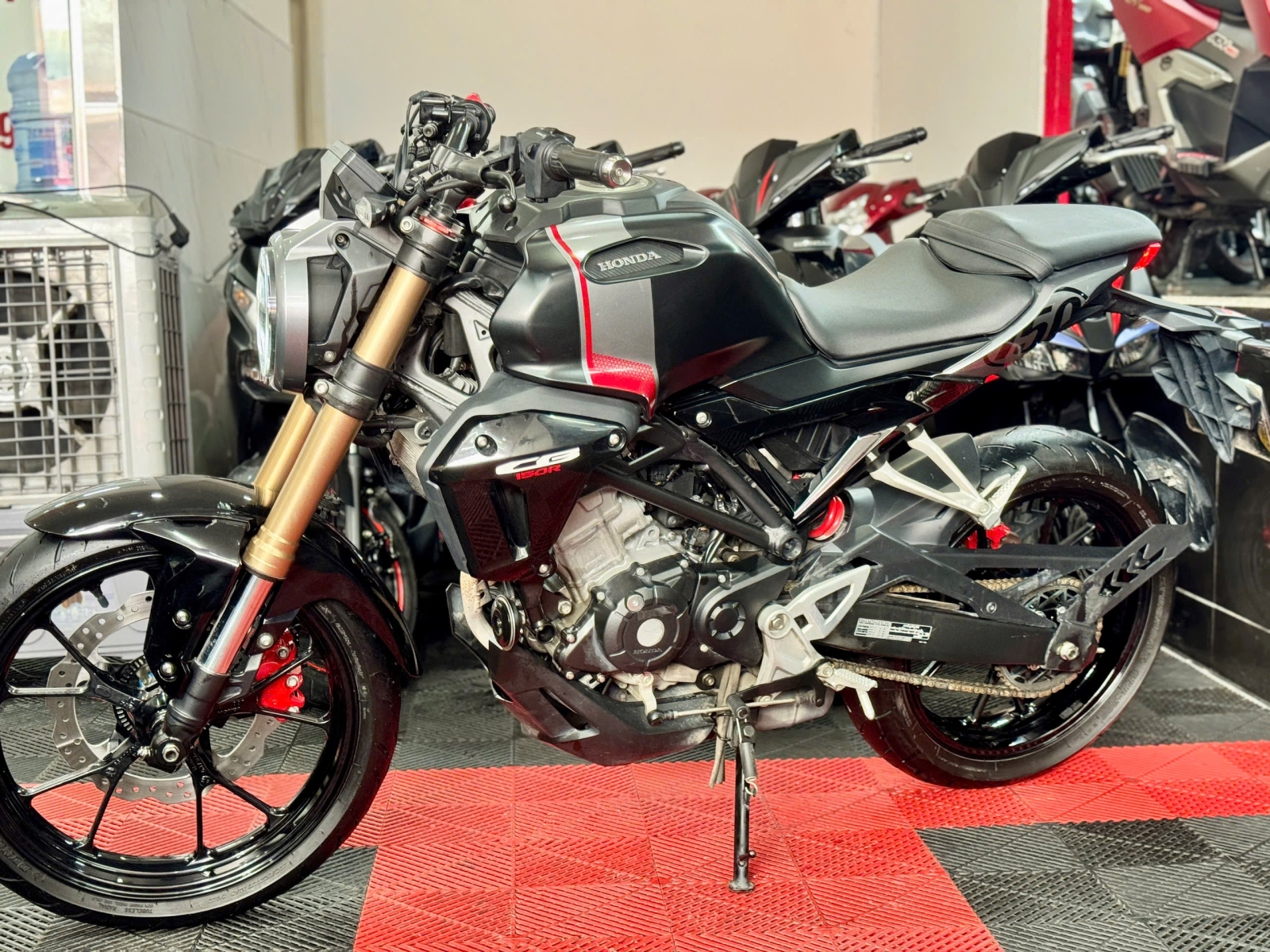 Honda CB150R 2020 59B1-66928