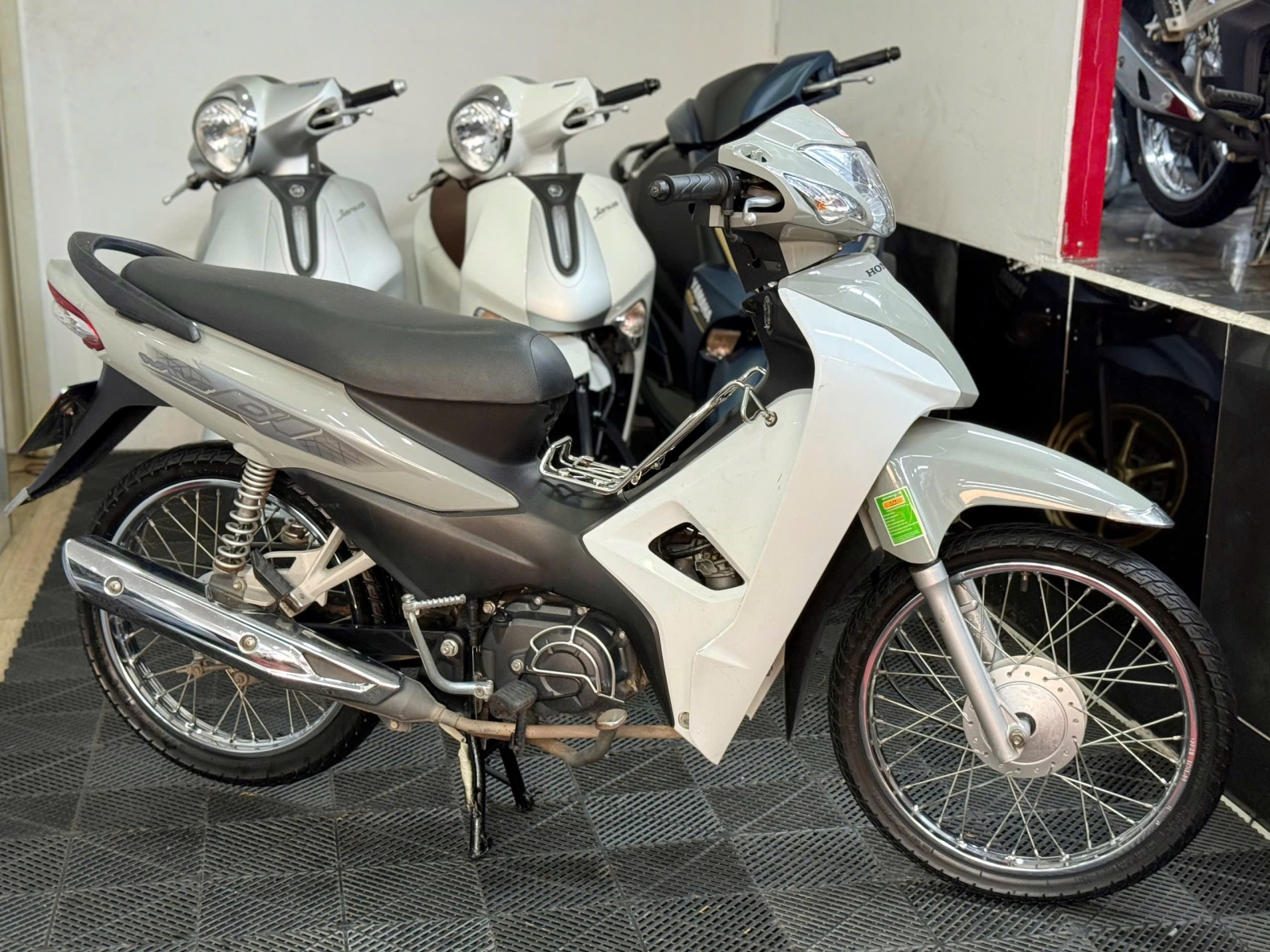 Wave @ 2024 69AD-10962