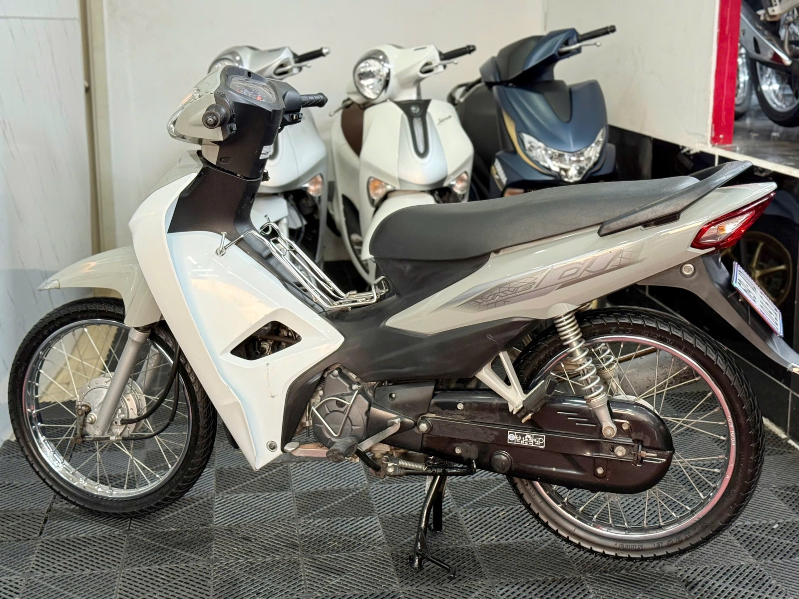 Wave @ 2024 69AD-10962