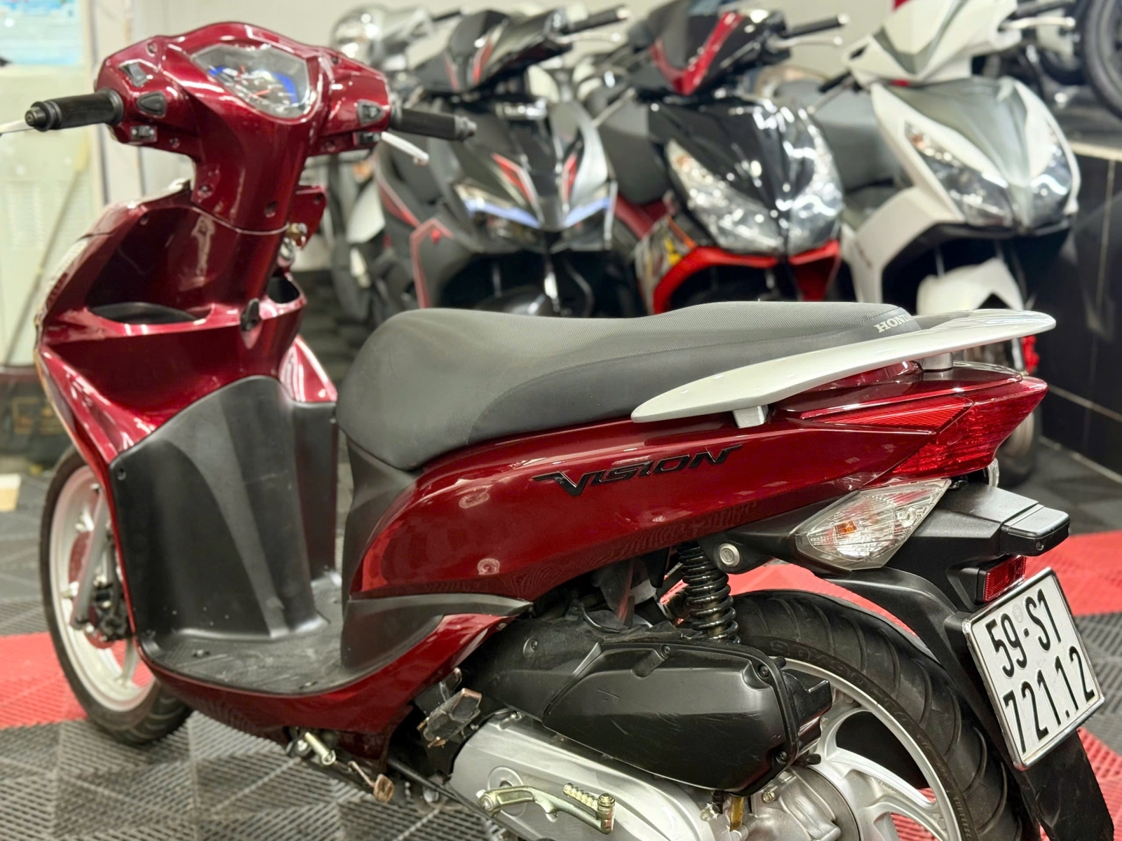 Honda Vision 2013 59S1-72112