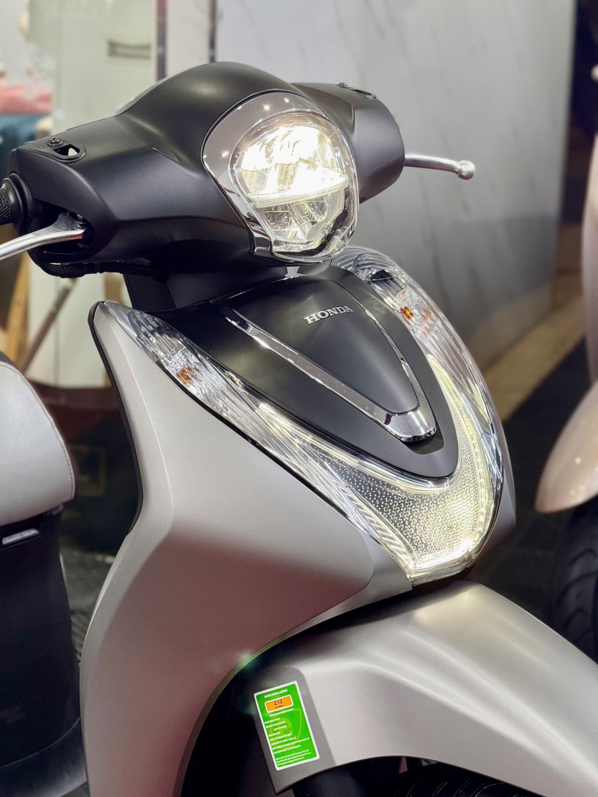 Honda SHmode 2025 68AB-21483