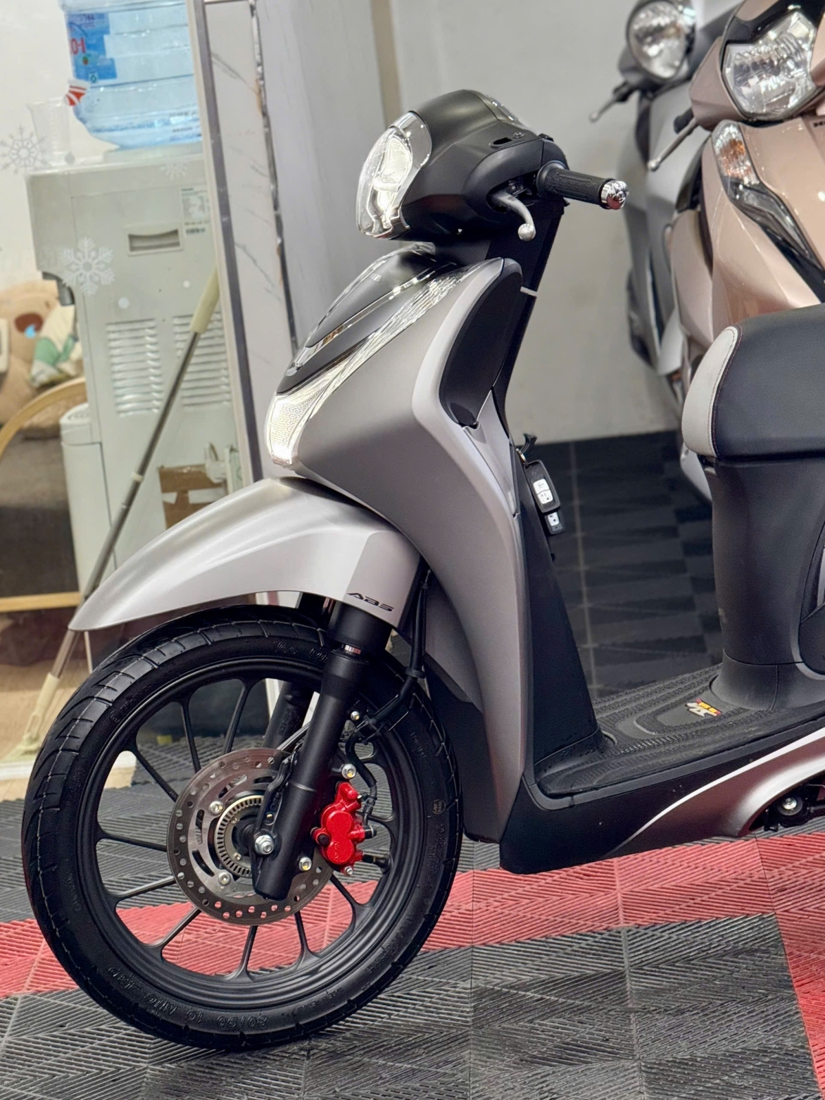 Honda SHmode 2025 68AB-21483