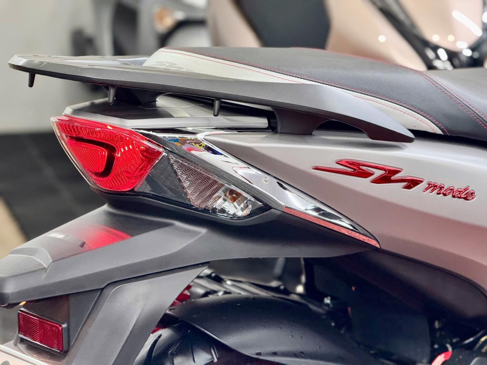 Honda SHmode 2025 68AB-21483