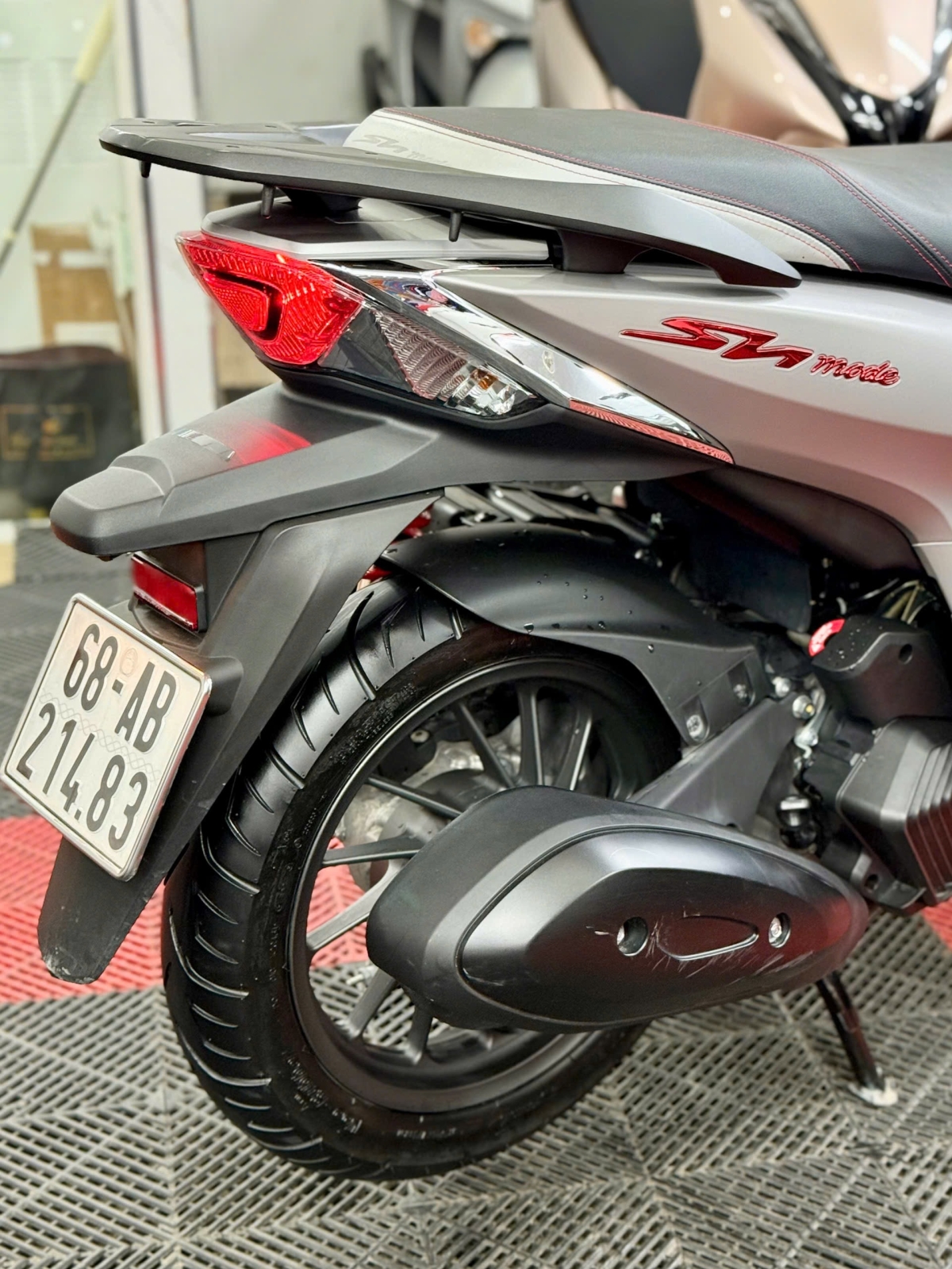 Honda SHmode 2025 68AB-21483