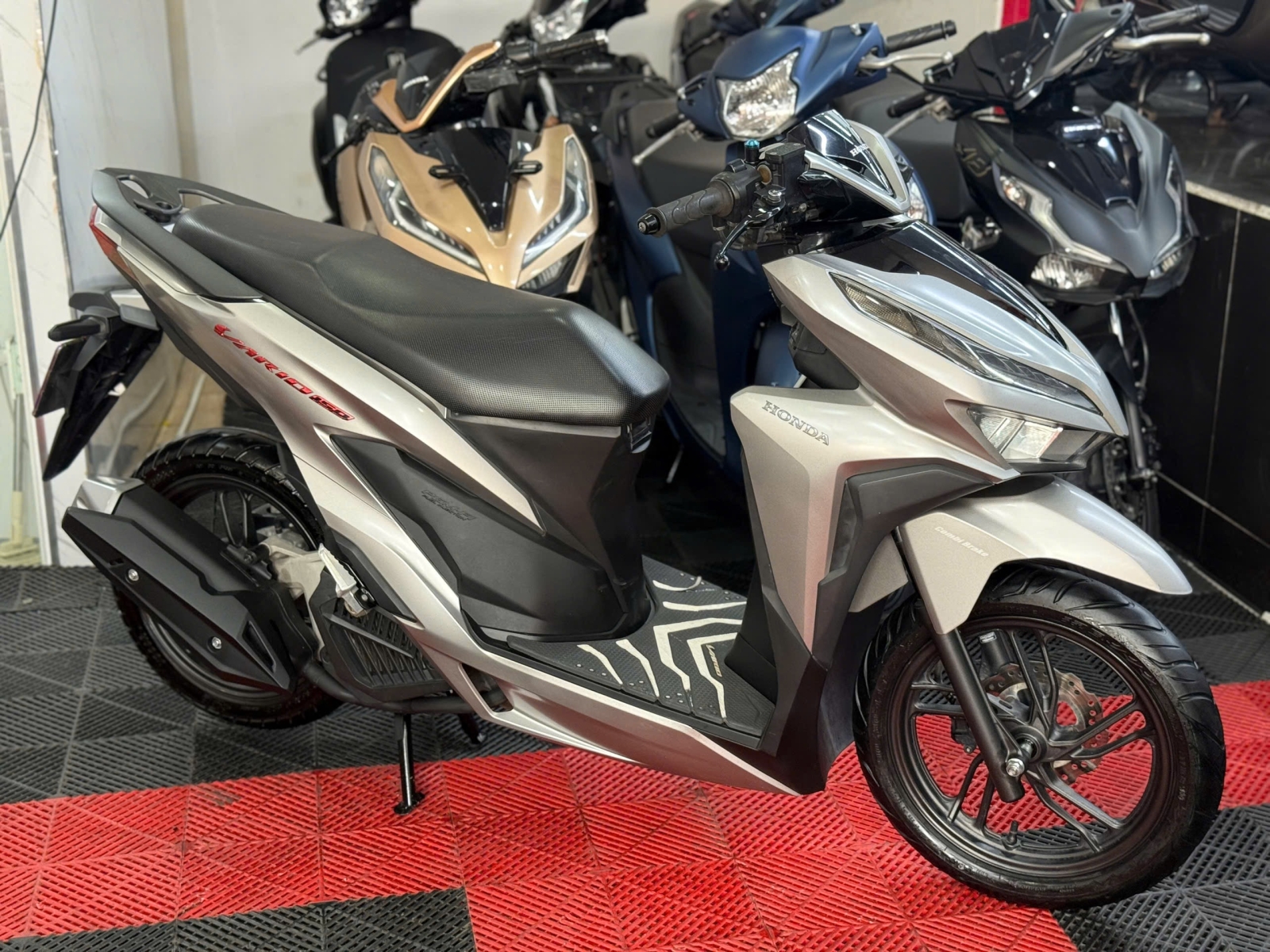 Vario 150 2022 61C2-14641