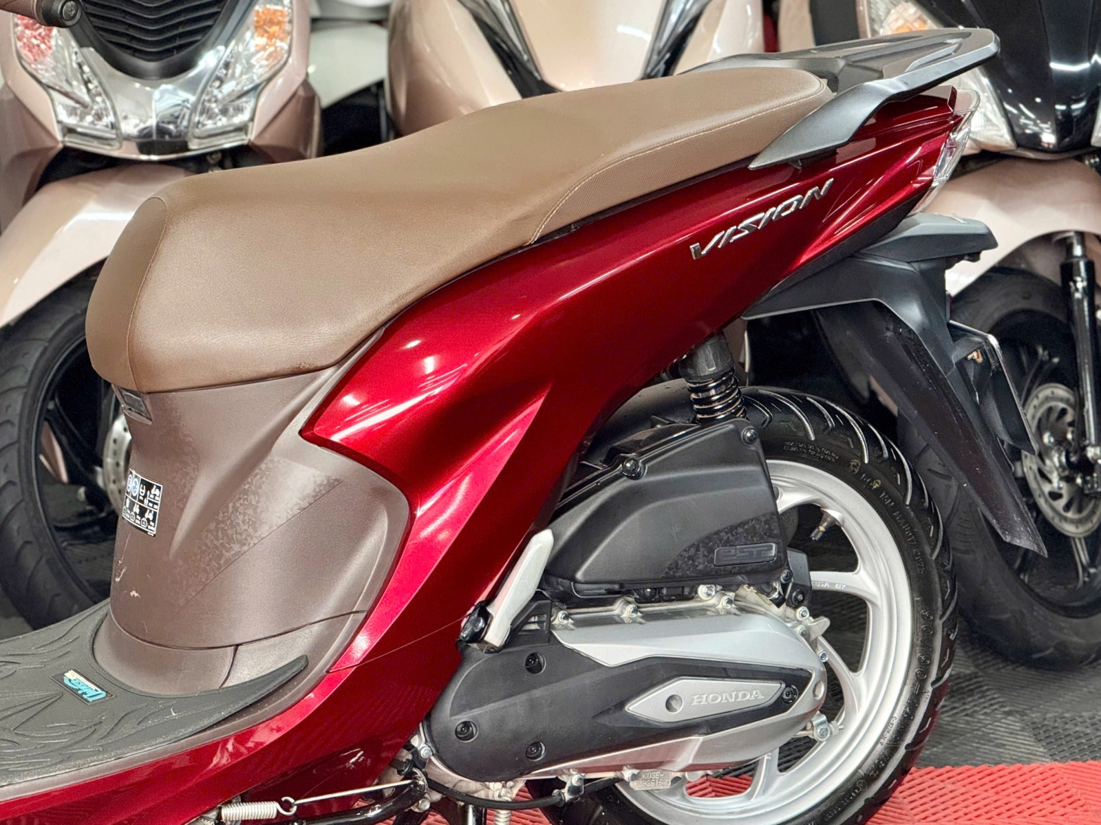 Honda Vision 2025 50AA-12373