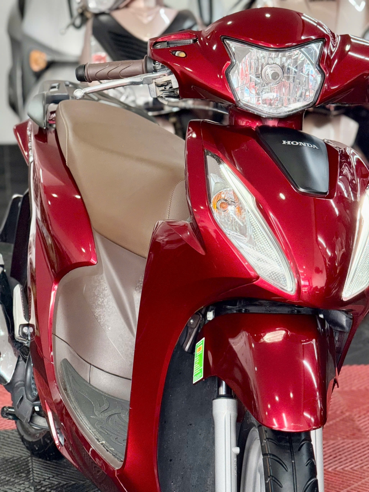 Honda Vision 2025 50AA-12373