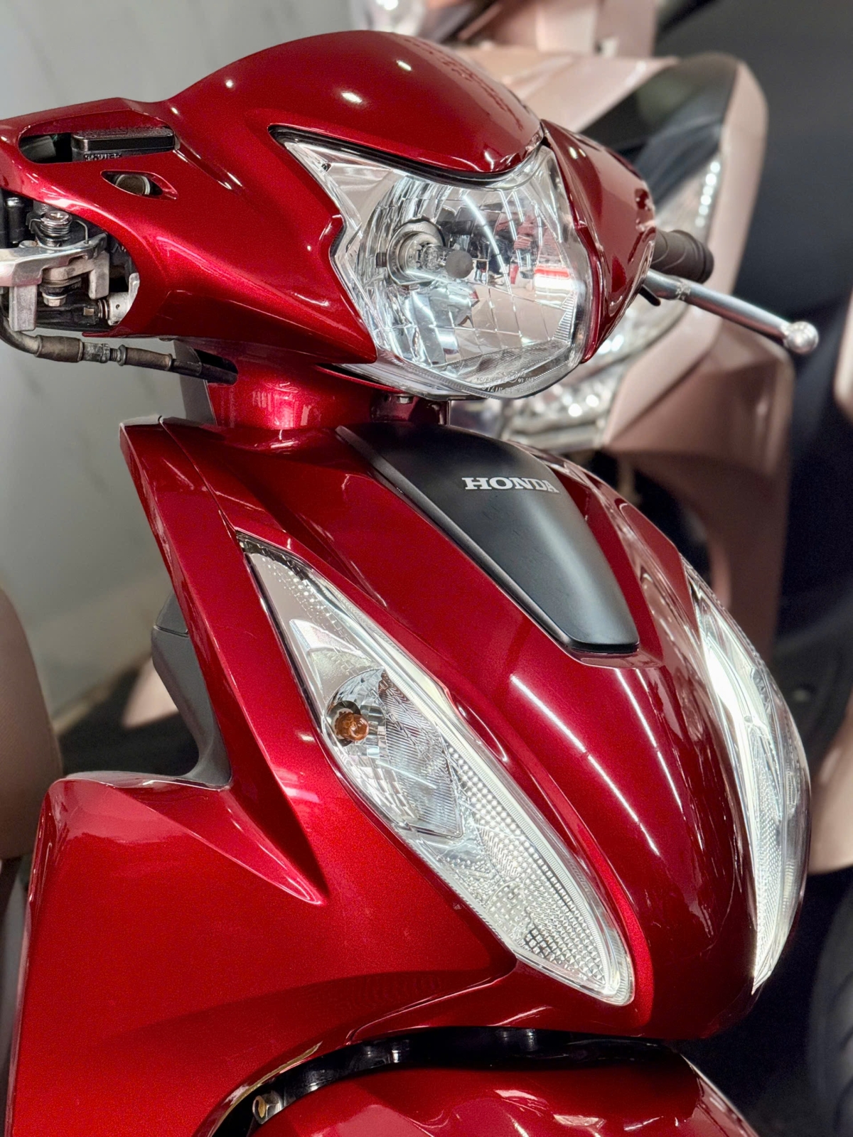 Honda Vision 2025 50AA-12373