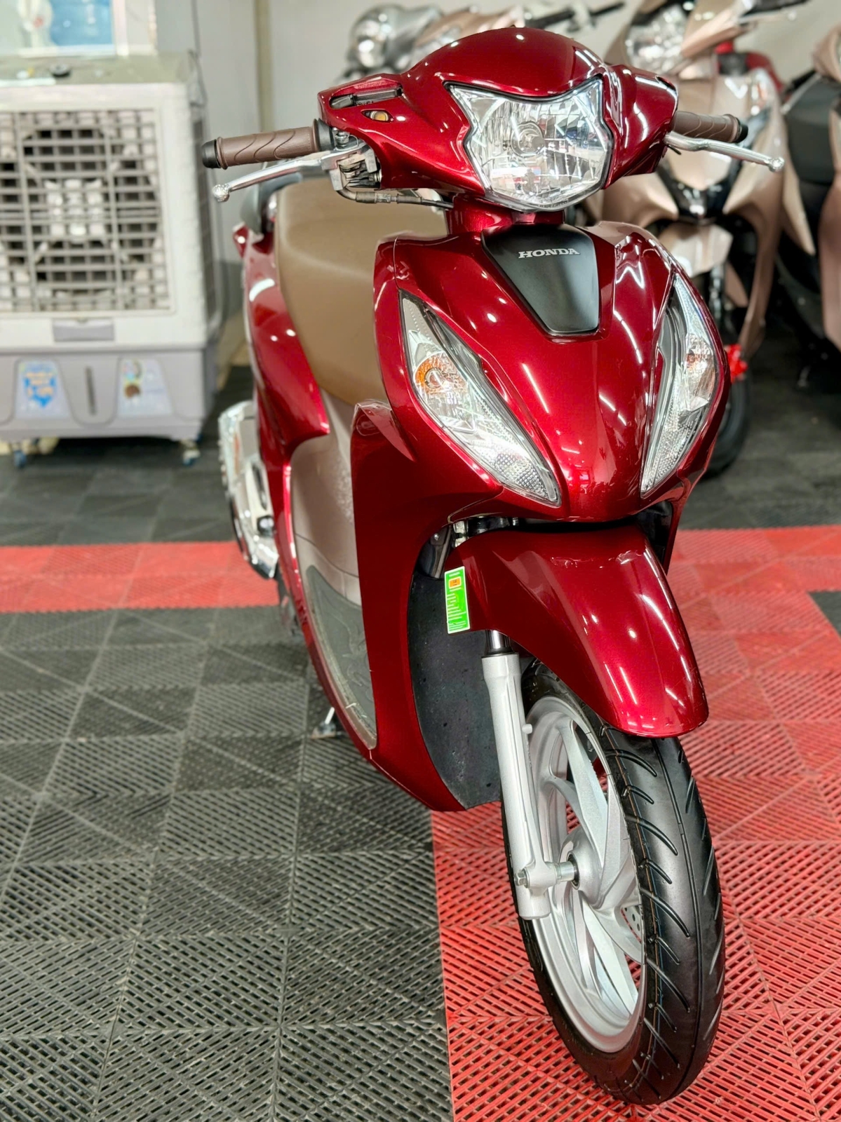 Honda Vision 2025 50AA-12373