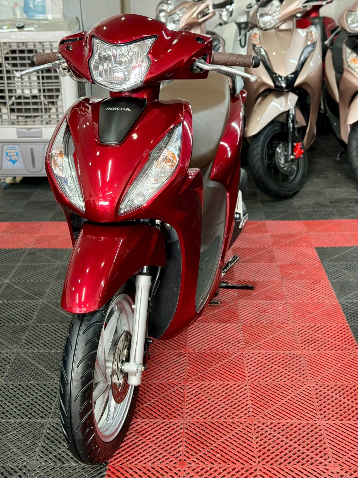 Honda Vision 2025 50AA-12373
