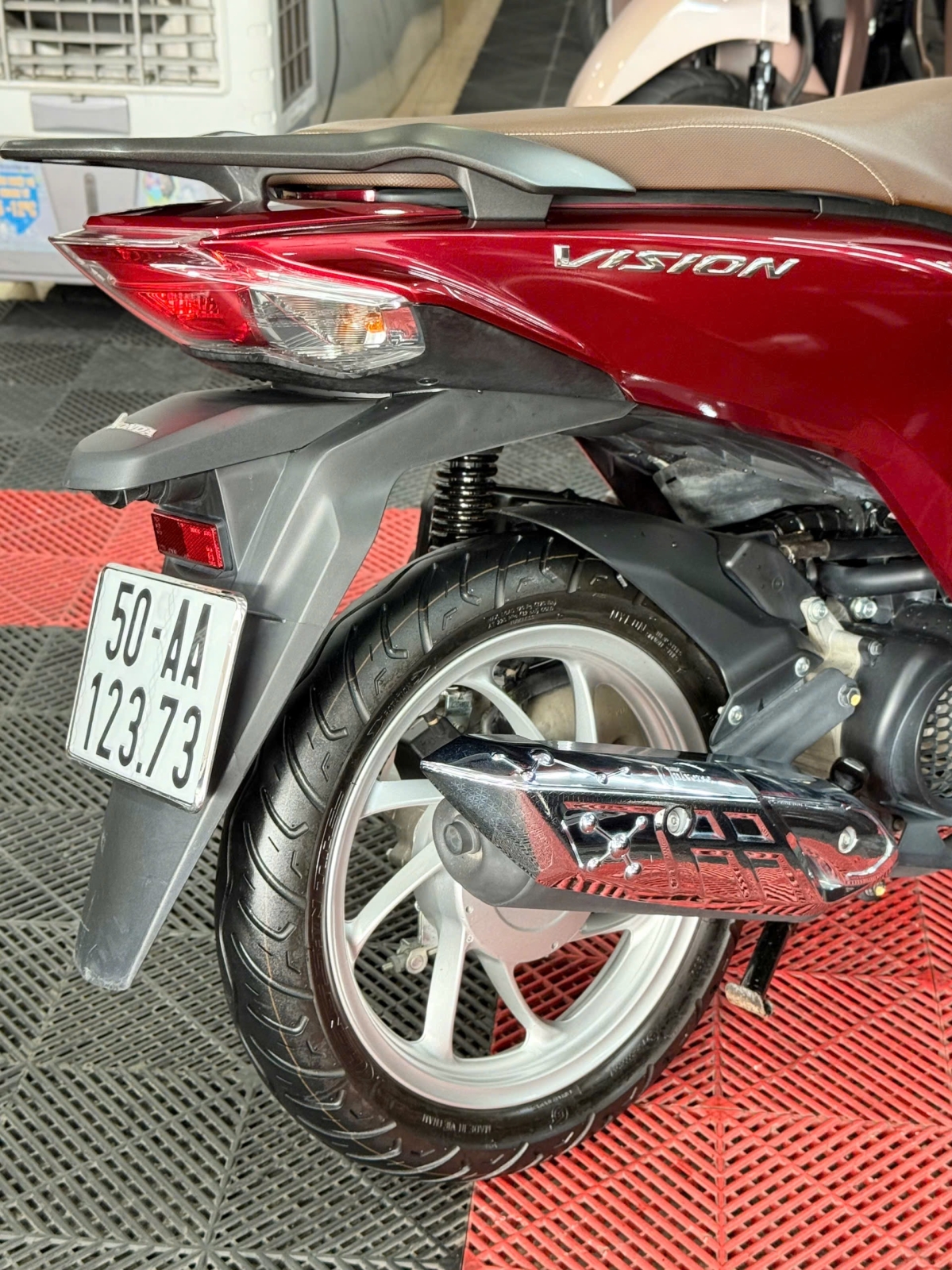 Honda Vision 2025 50AA-12373