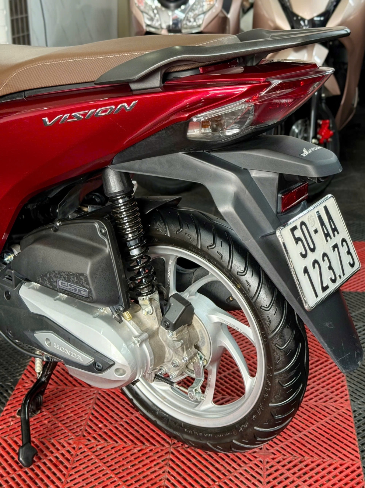 Honda Vision 2025 50AA-12373