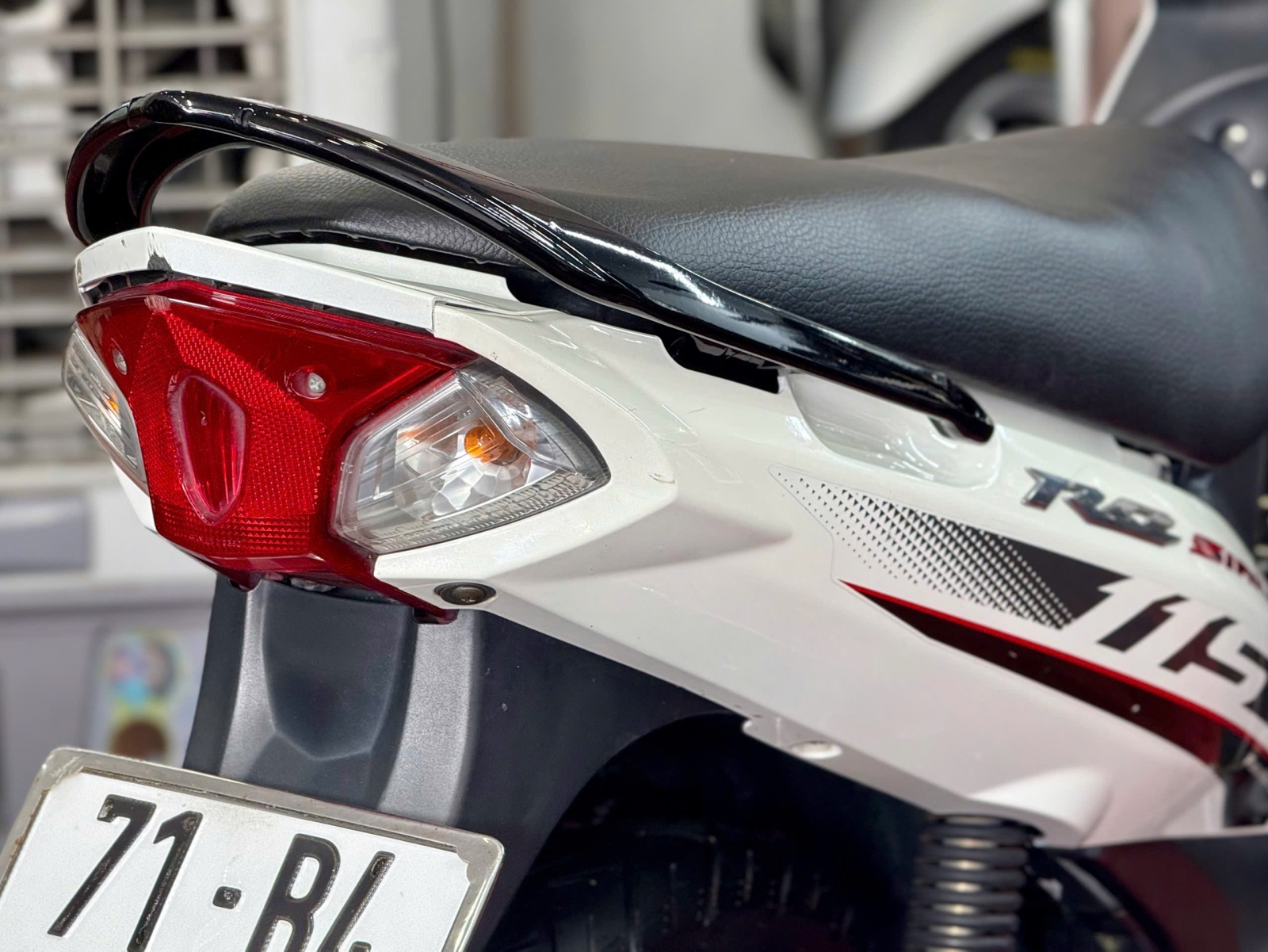 Sirius FI 2019 71B4-05349