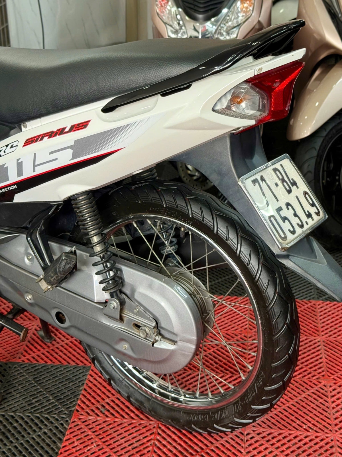 Sirius FI 2019 71B4-05349