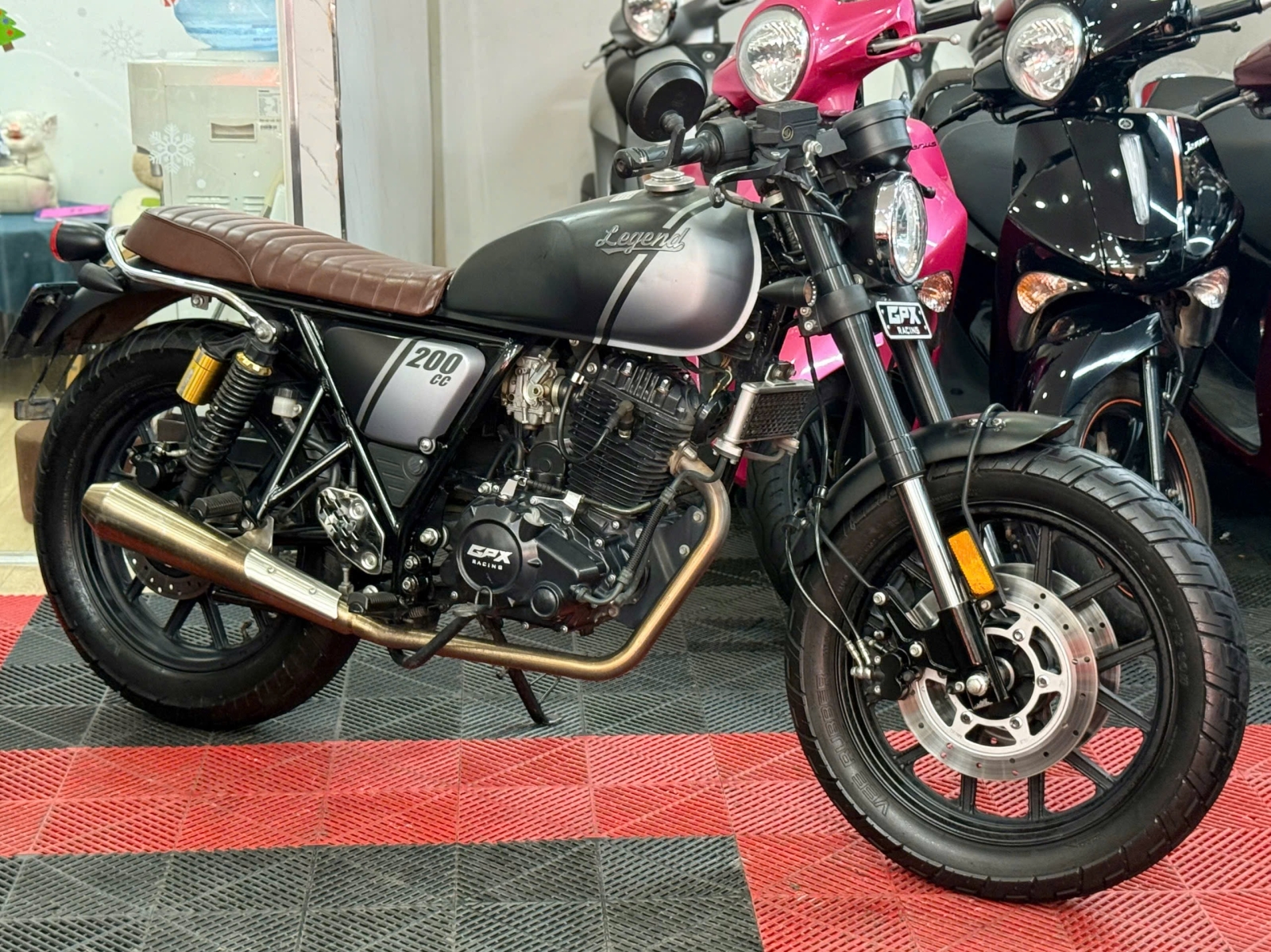 GPX Legend 200 2021 61A1-02423