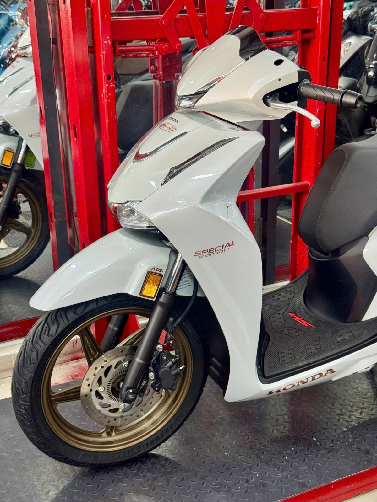 SH 150i Nhập Ý bản Special New Concept 600KM 50AF-63174