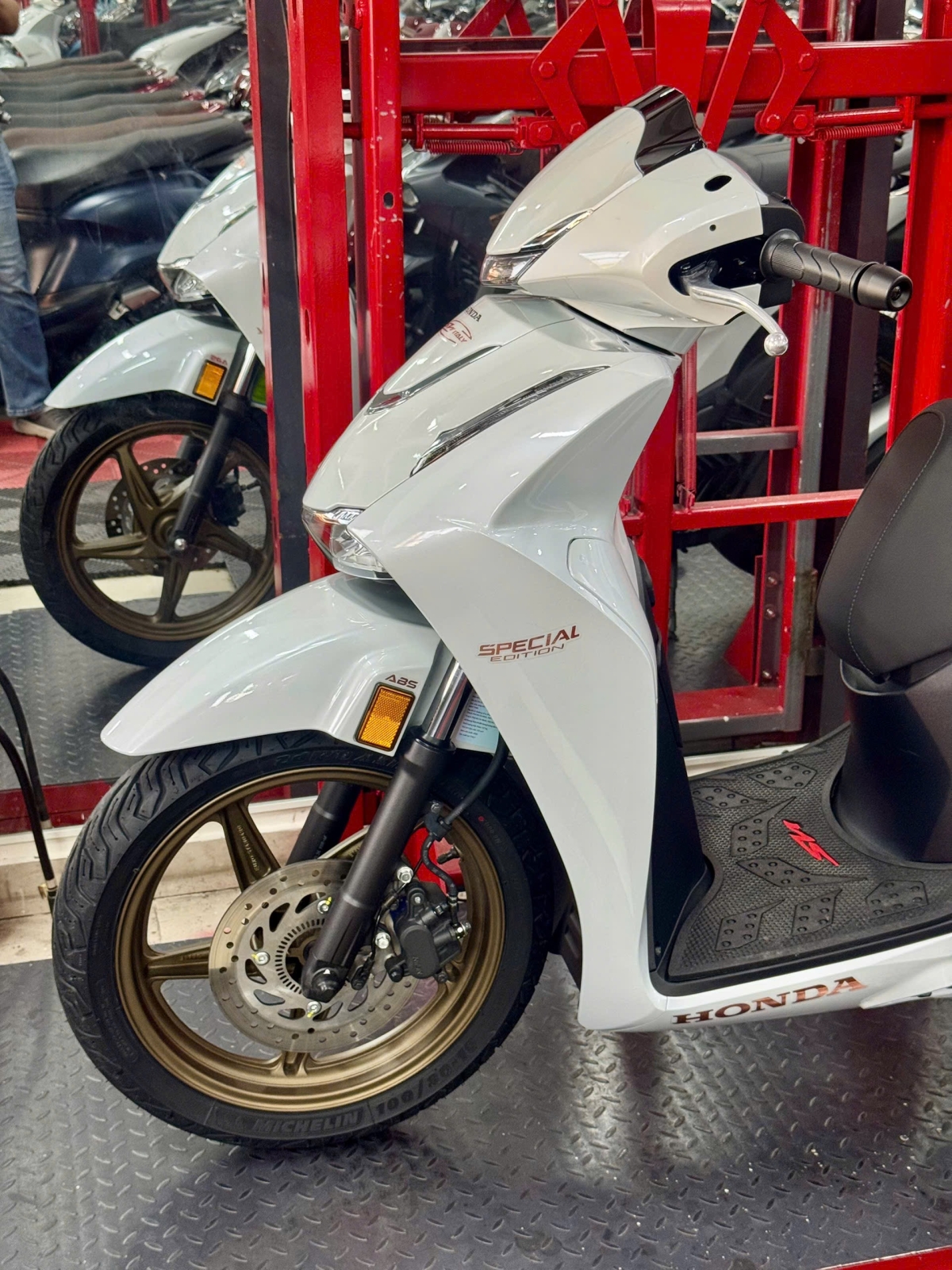 SH 150i Nhập Ý bản Special New Concept 600KM 50AF-63174